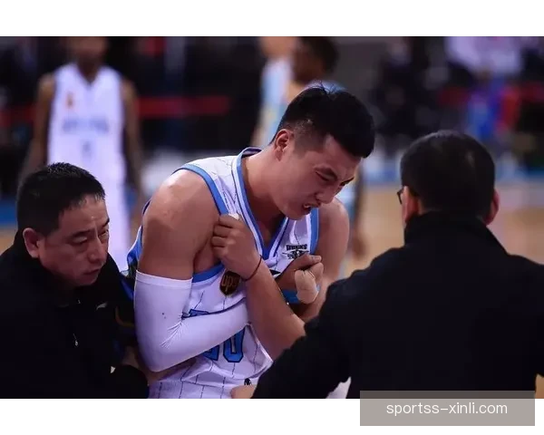 北京男篮翟晓川伤情引关注 麦考尔特训崔永熙 北控朱松玮赛季报销